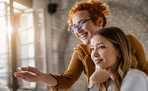 Women collaborating in an office